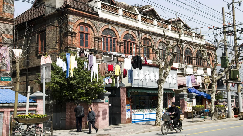 Az egykori zsidó gettó számos épülete ma is megmaradt, de Tilanqiao ma már kifejezetten kínai negyed (Credit: ullstein bild/Getty Images)